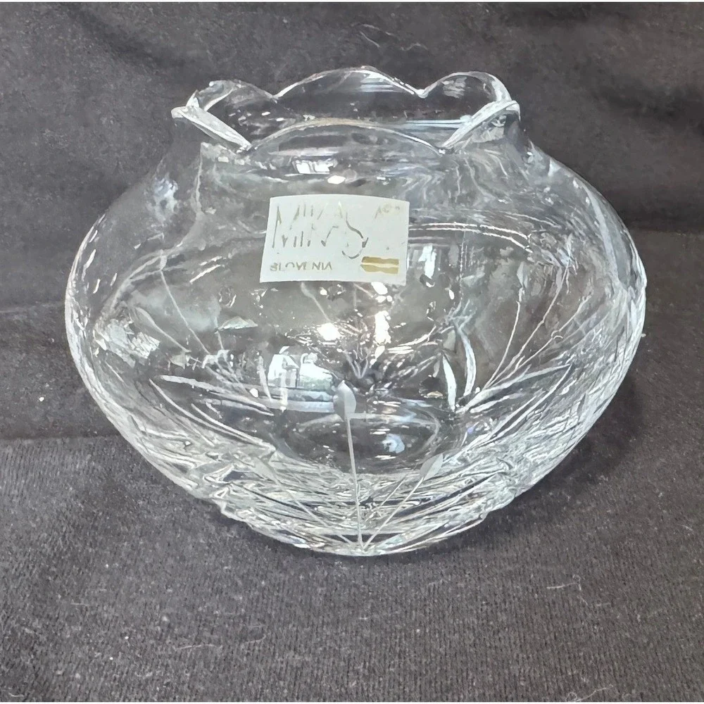 Mikasa Crystal Rose Bowl Etched Floral Glass Vase Slovenia Scalloped Rim 3x4